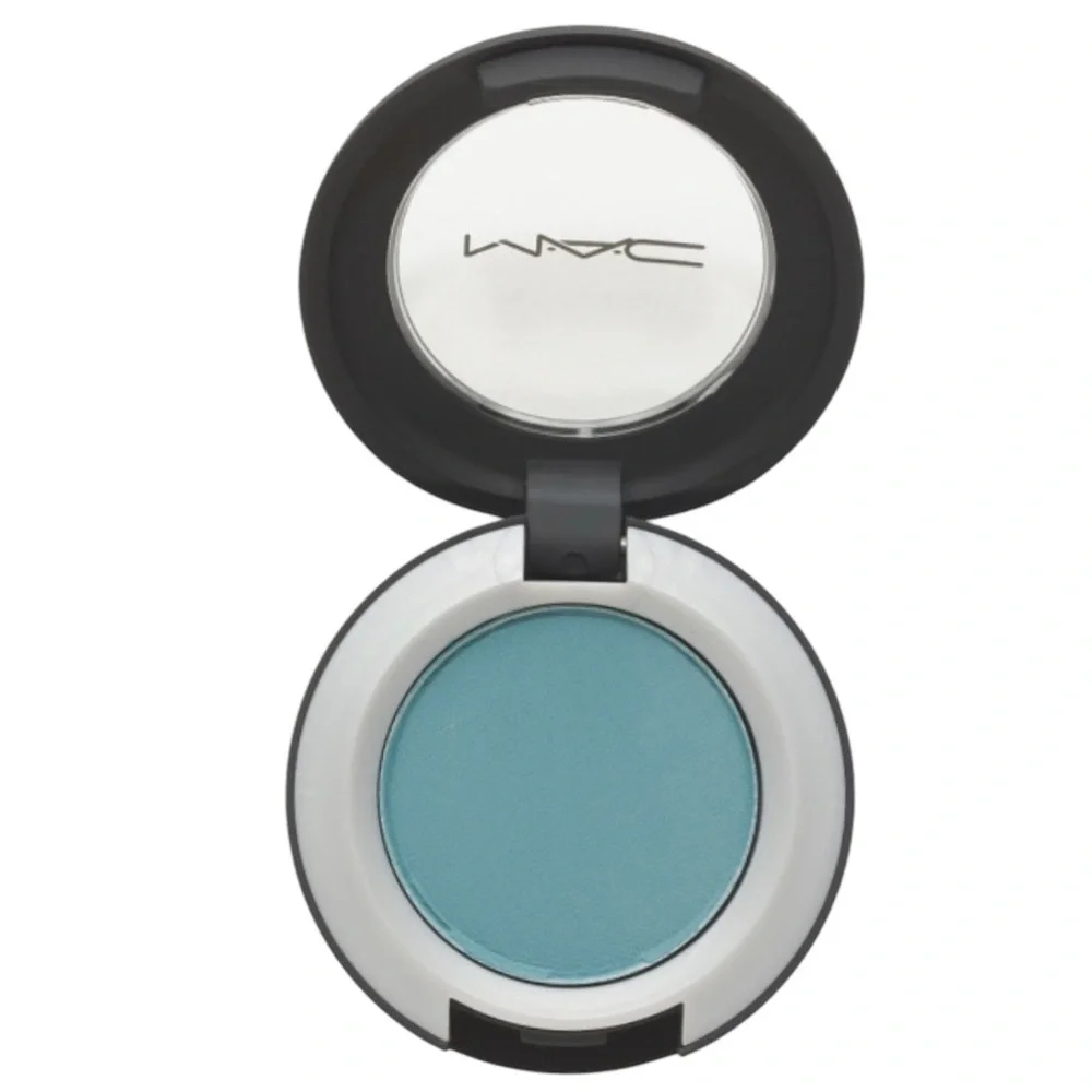 MAC Power Kiss Soft Matte Eyeshadow, (Good Jeans) (NWT)